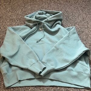 Nike Women's Teal Hoodie
Never worn just doesn’t have tags.. in great condition